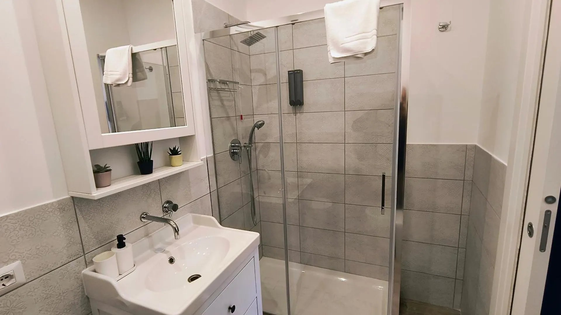 Hotel San Pietro Experience Roma Affittacamere