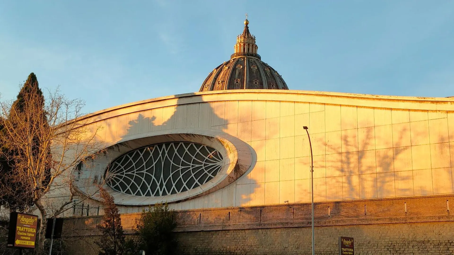 Hotel San Pietro Experience Roma 0*,  Italia